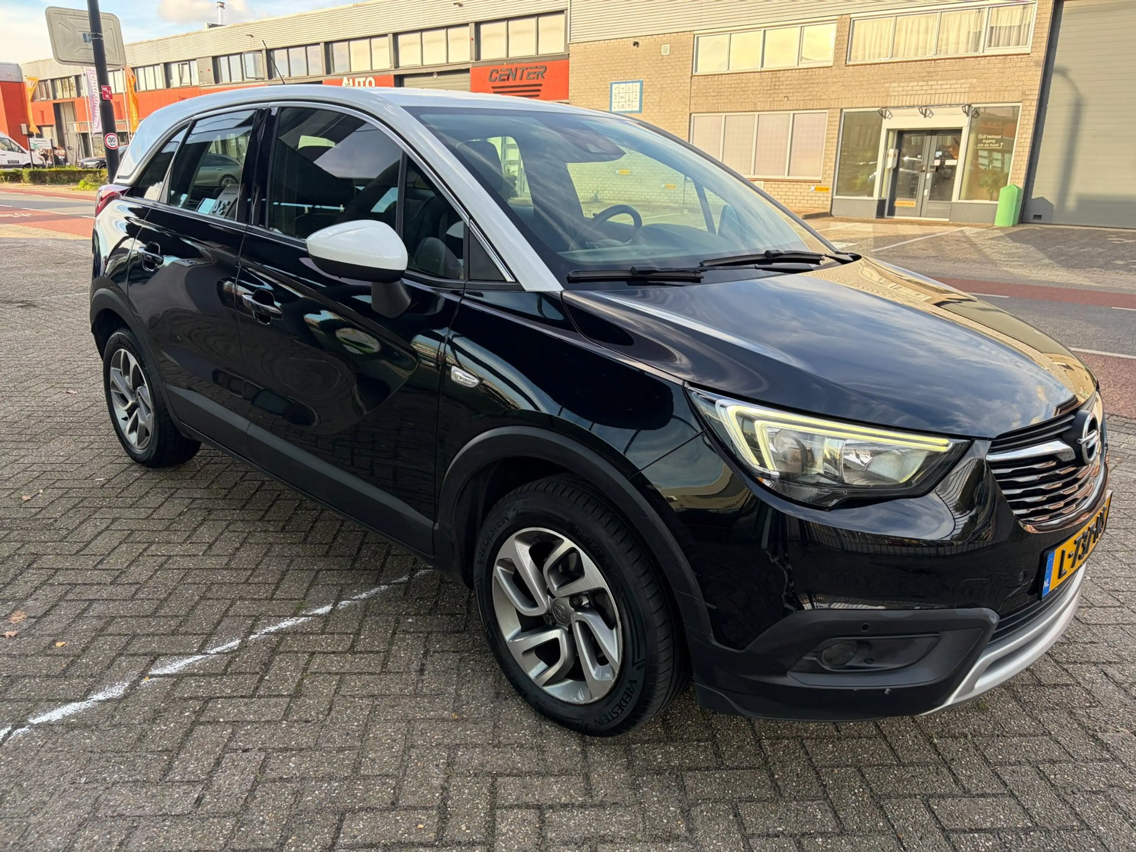 Opel Crossland X 1.2 Turbo Innovation / Keyless / Carplay / Stuurve — photo 8