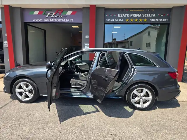 Audi A4 view 2