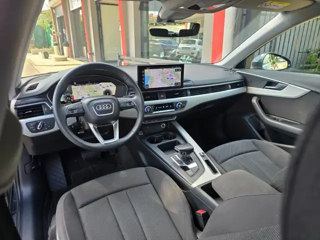 Audi A4 view 3