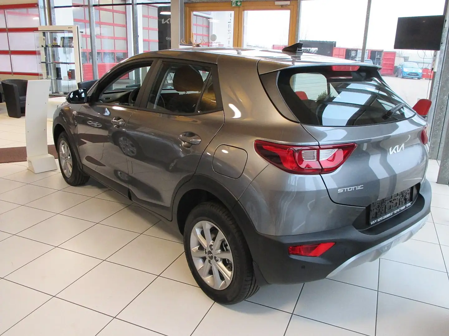 Kia Stonic 1,2 DPI ISG Titan Grau - 1
