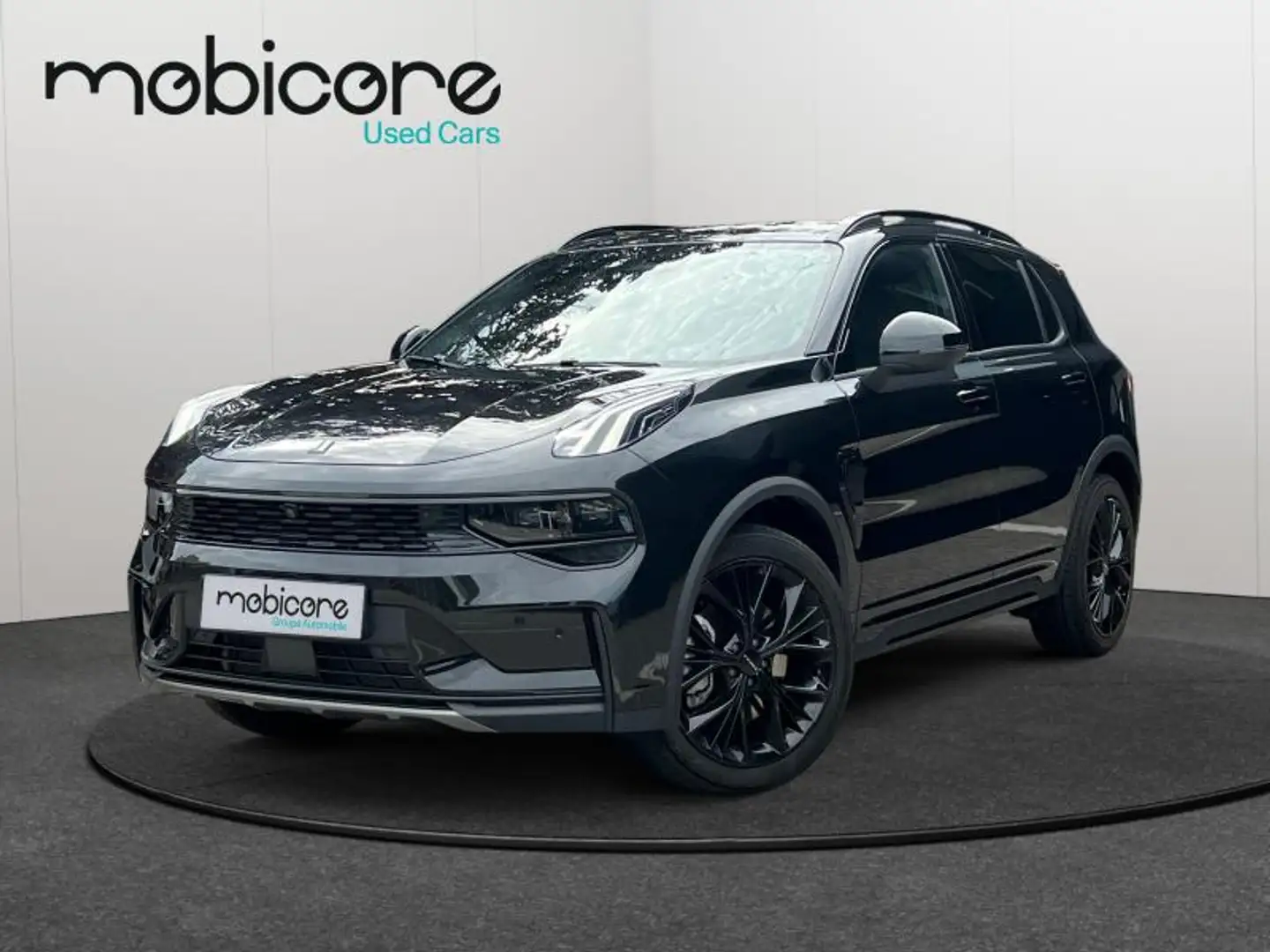 Lynk & Co 01 More Zwart - 1