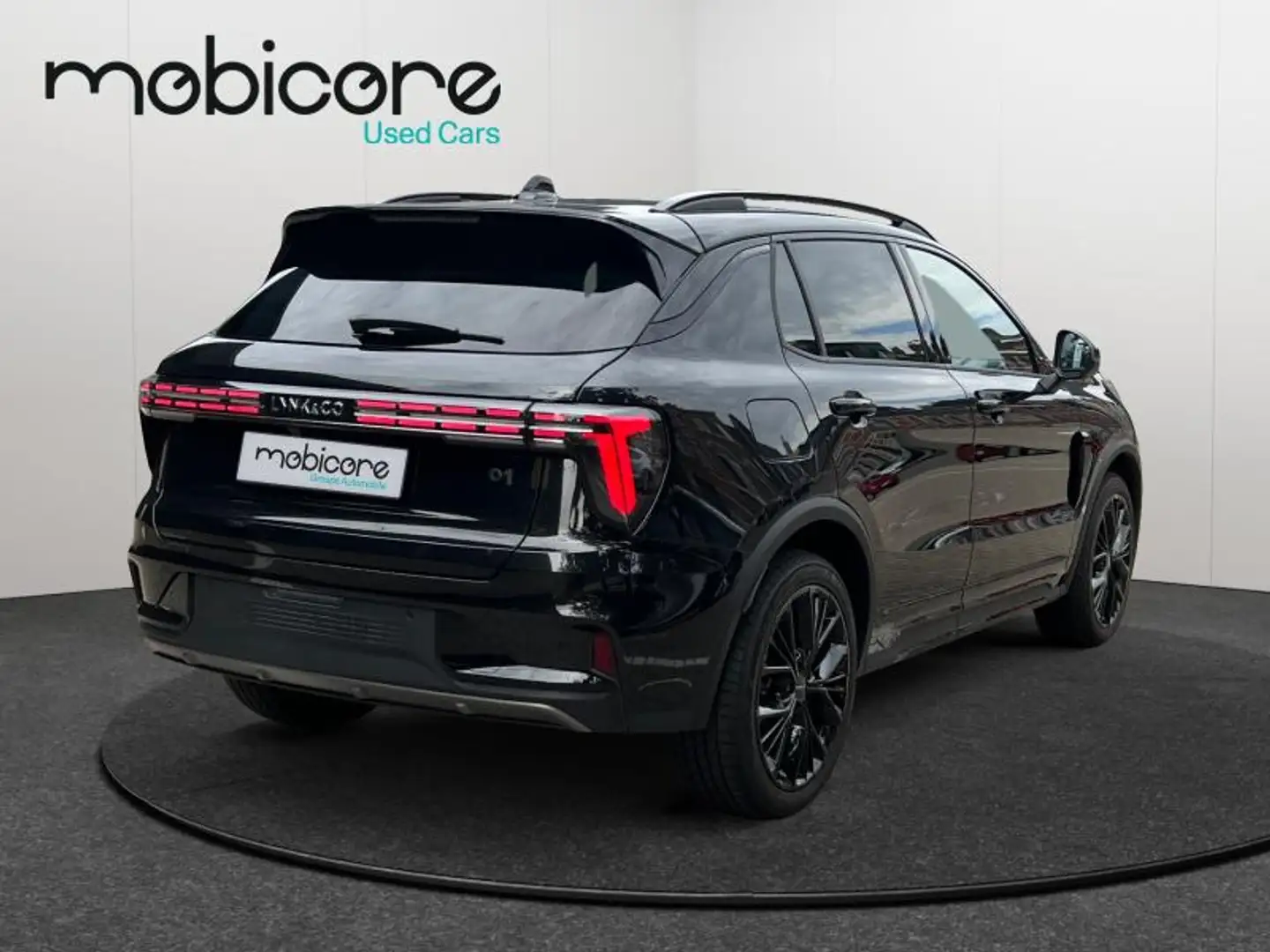 Lynk & Co 01 More Zwart - 2