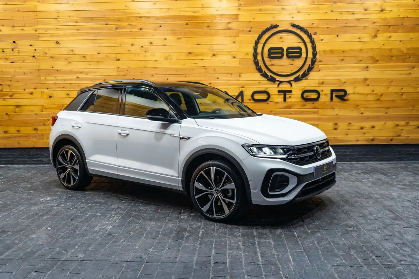Volkswagen T-Roc 1.5 TSI Life DSG7 Weiß - 1
