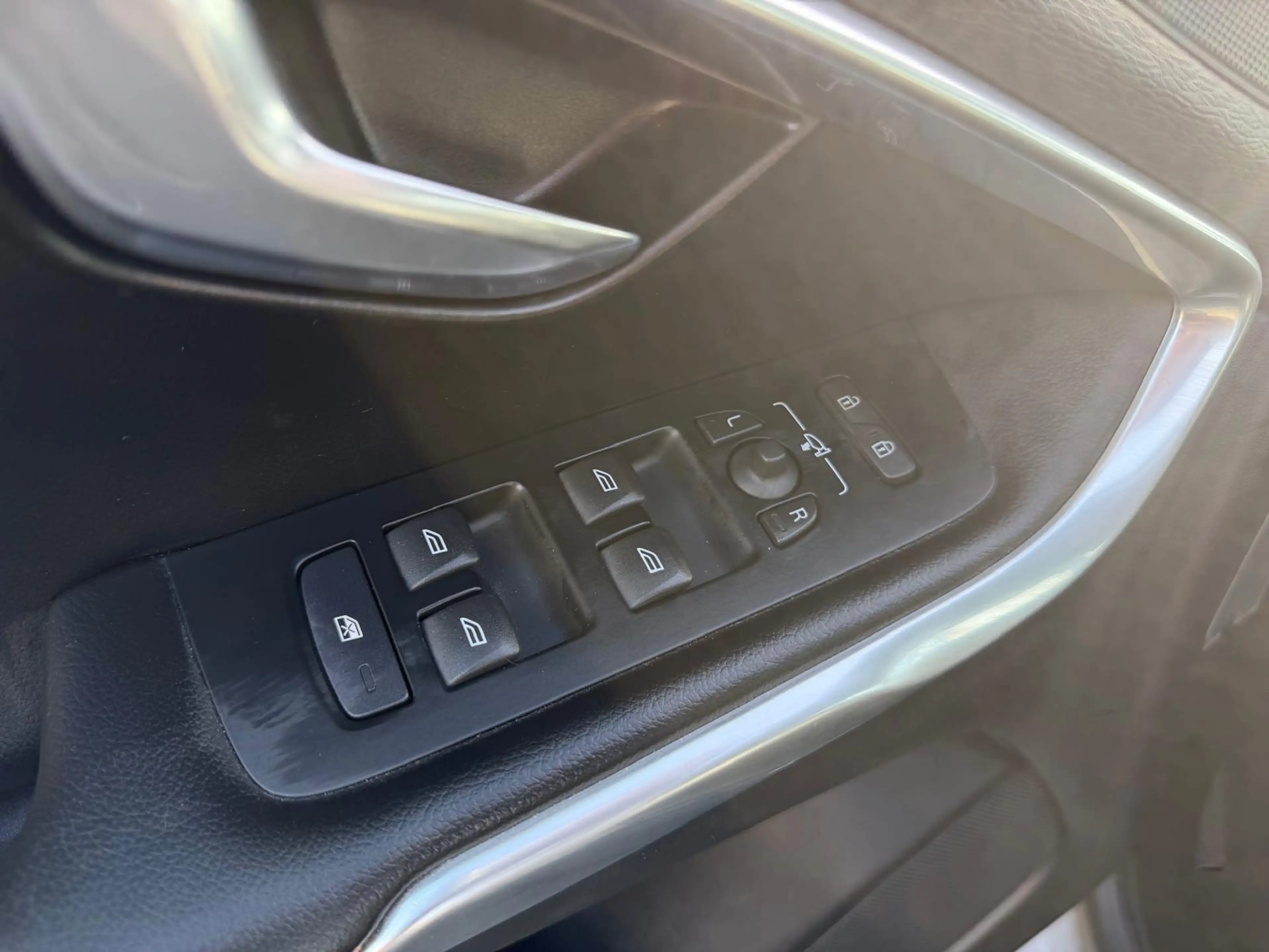Volvo V40 Cross Country 2018 * 2.0 D3 Nordic+ * Euro 6 * Automaat * APK — photo 15