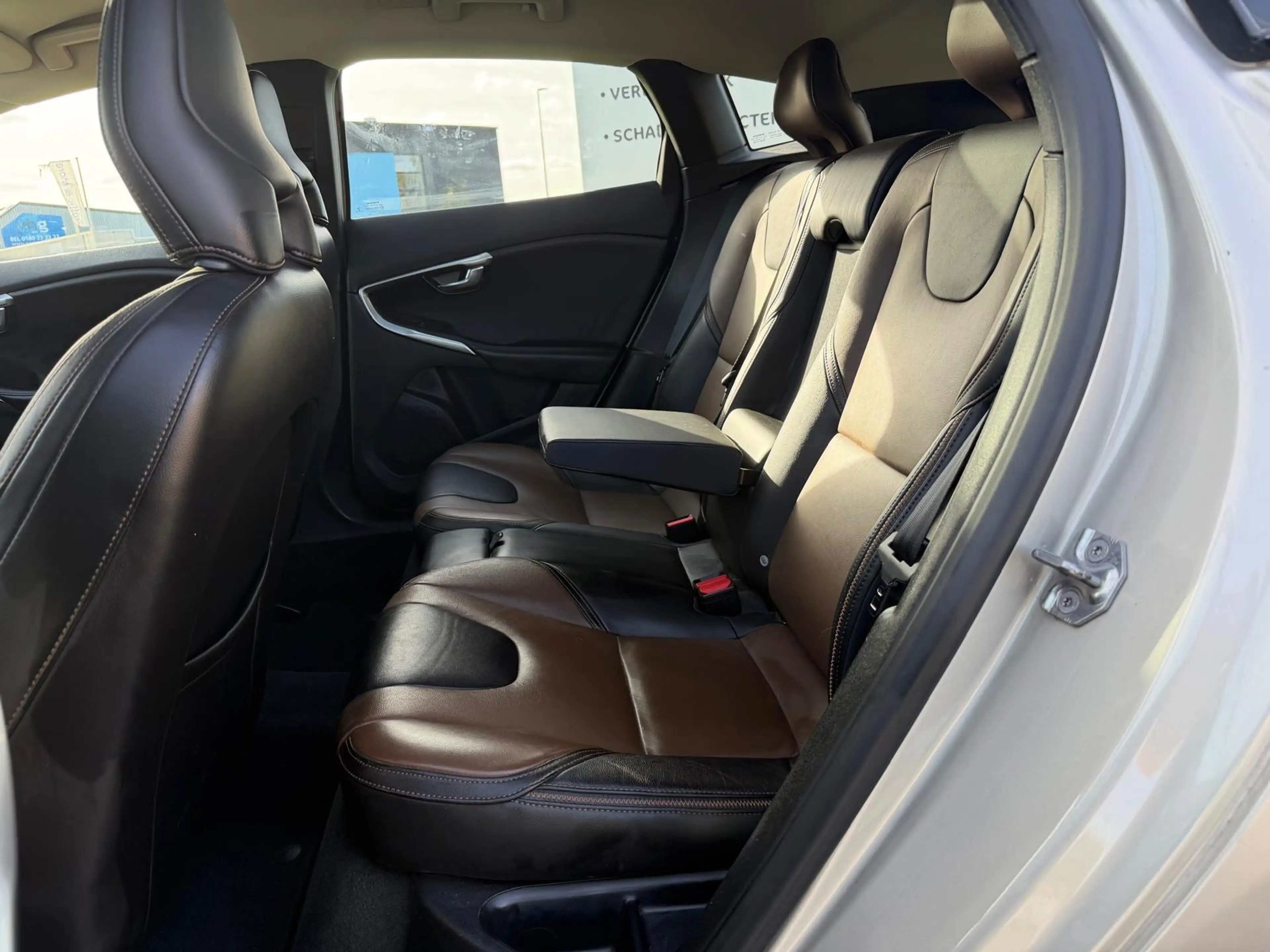 Volvo V40 Cross Country 2018 * 2.0 D3 Nordic+ * Euro 6 * Automaat * APK — photo 11