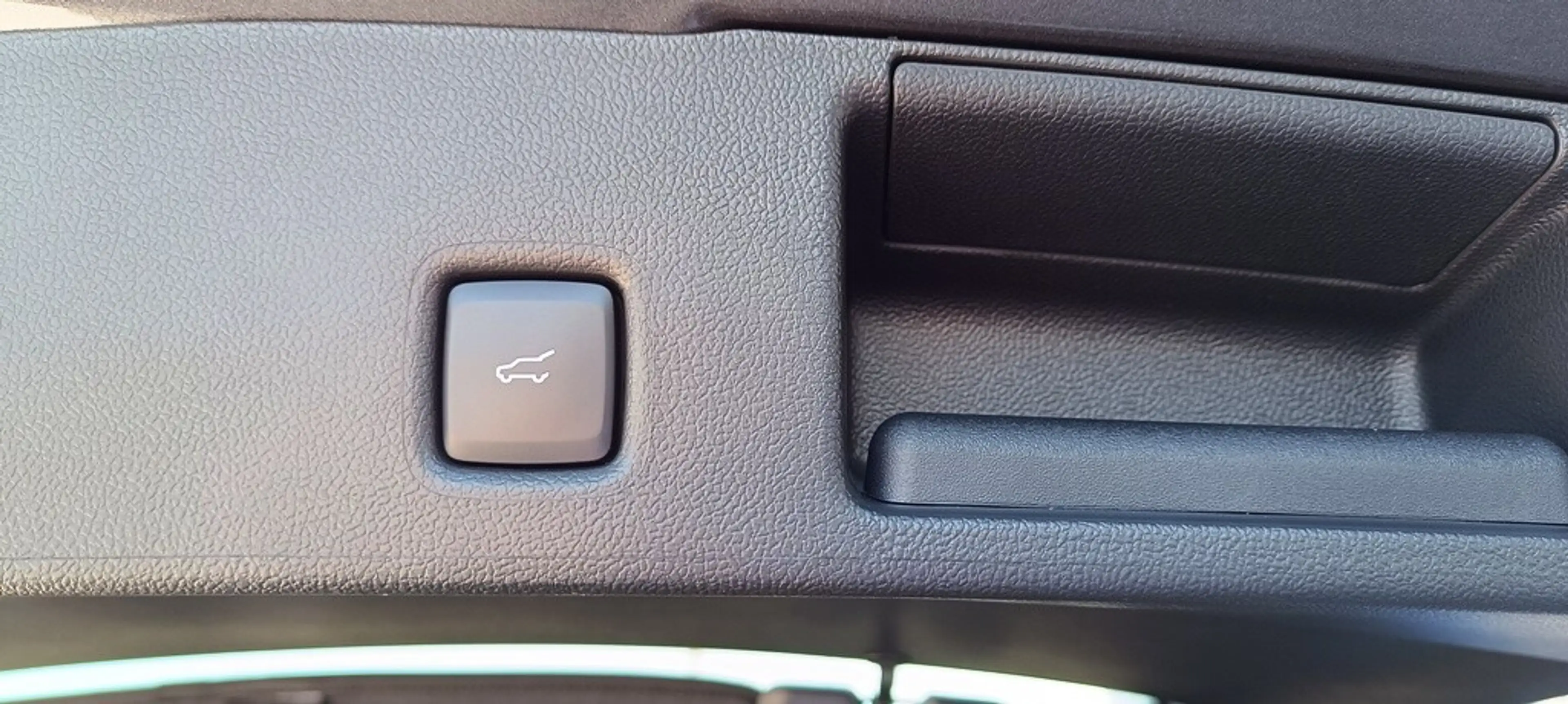 Ford Kuga 2,5 Duratec PHEV ST-Line X Aut. — photo 8