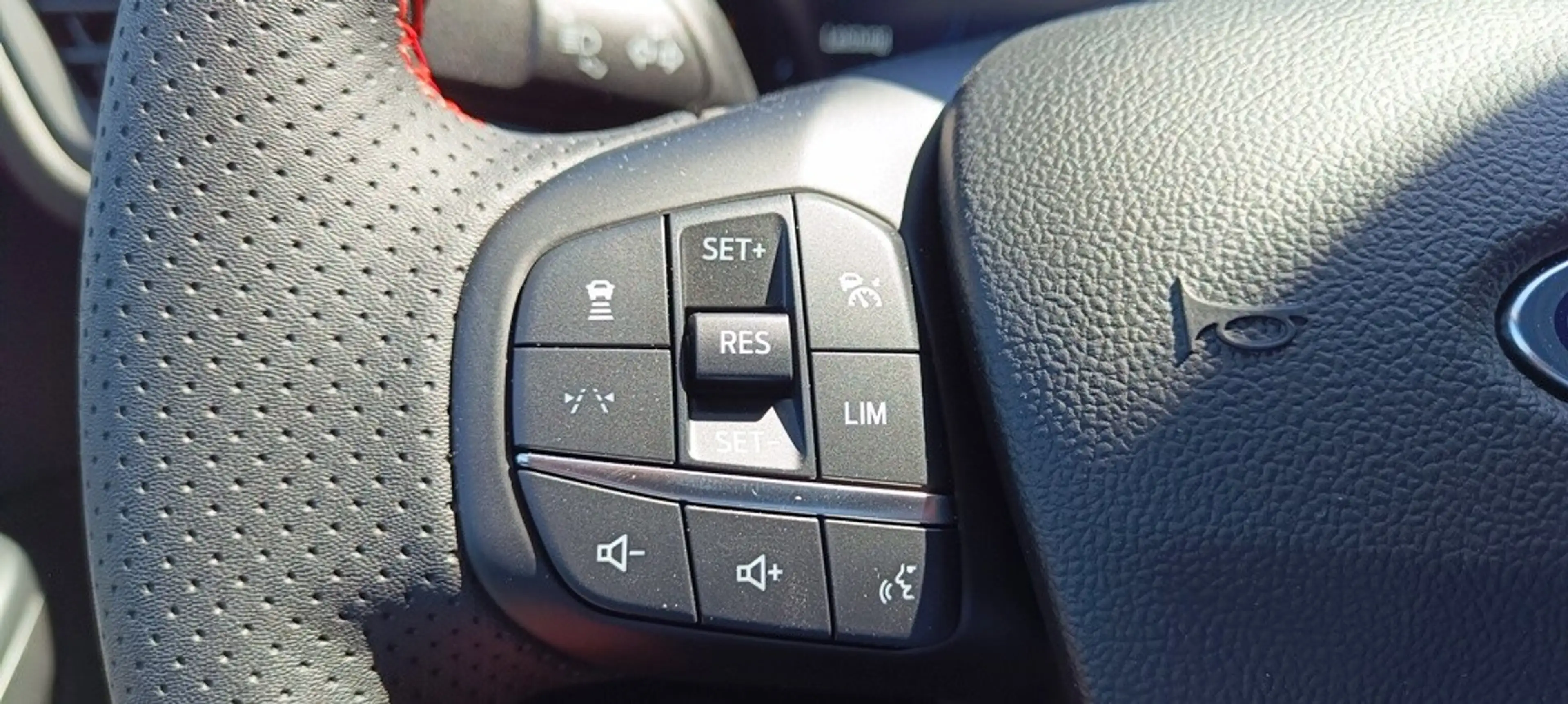 Ford Kuga 2,5 Duratec PHEV ST-Line X Aut. — photo 14