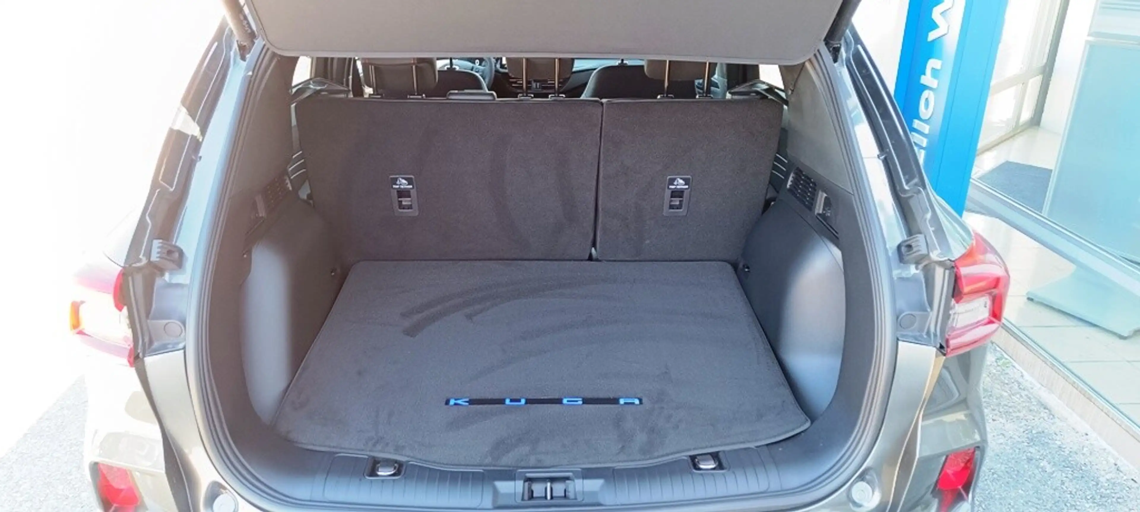 Ford Kuga 2,5 Duratec PHEV ST-Line X Aut. — photo 7