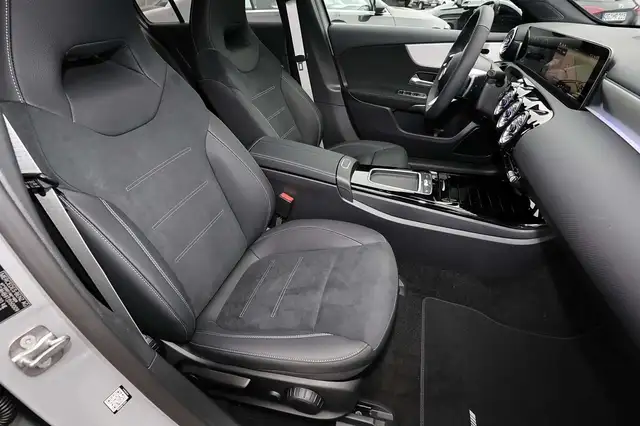 Mercedes-Benz A-Class view 4