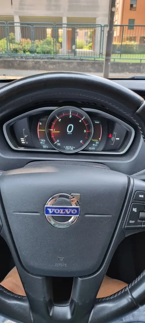 Volvo V40 1.6 d2 R-design Momentum - 2