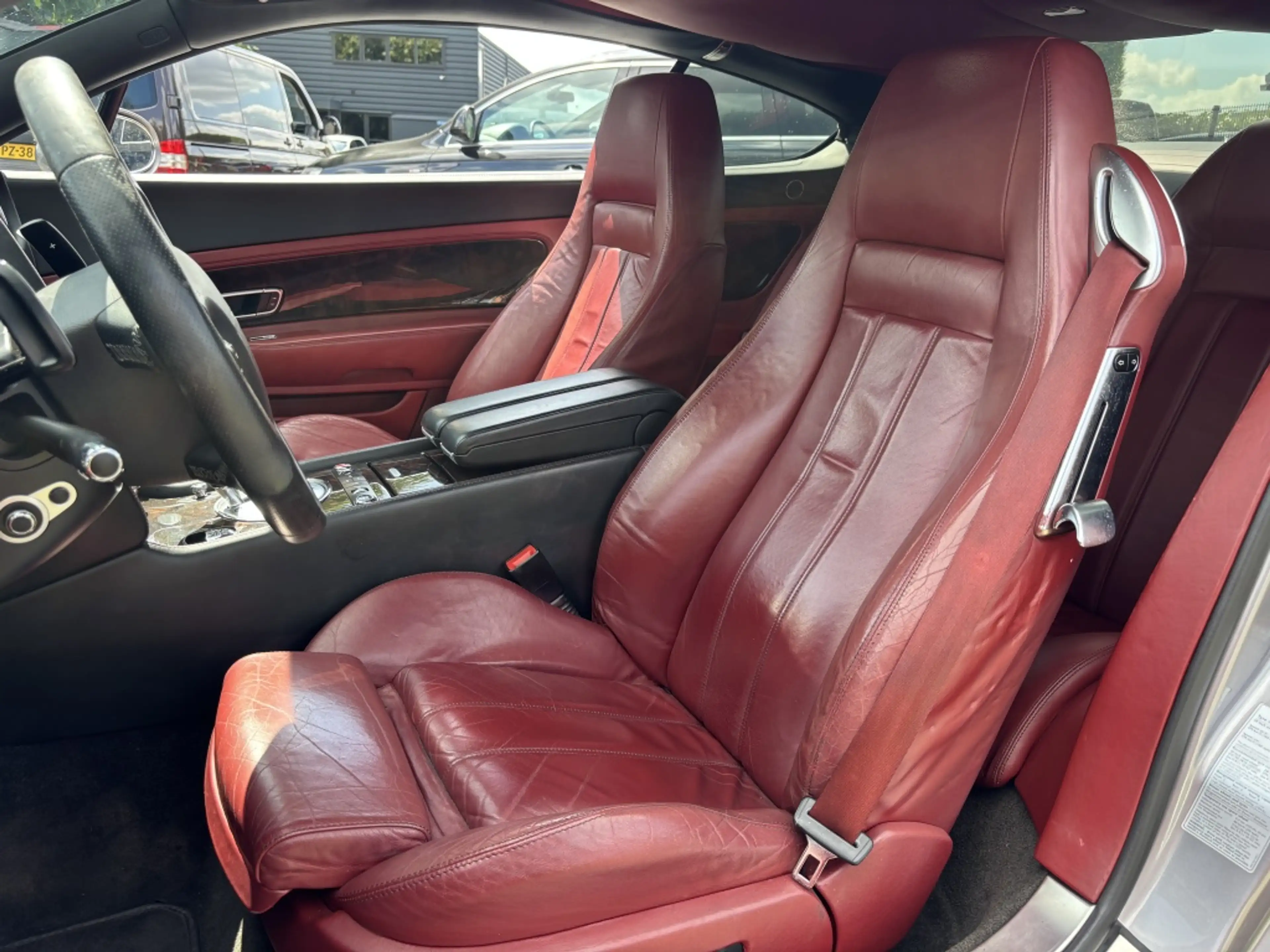 Bentley Continental GT 6.0 W12 2006 — photo 12