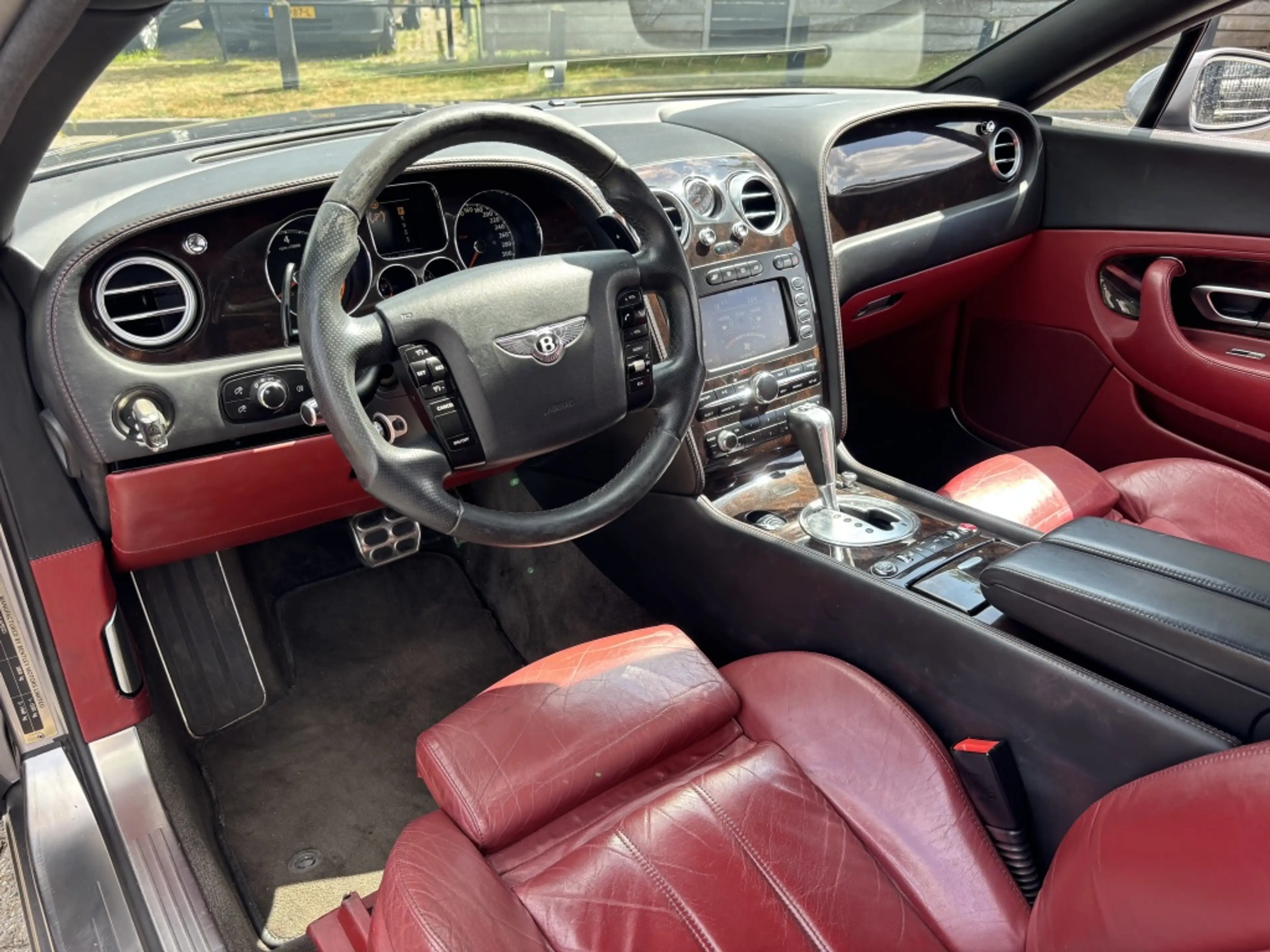 Bentley Continental GT 6.0 W12 2006 — photo 13