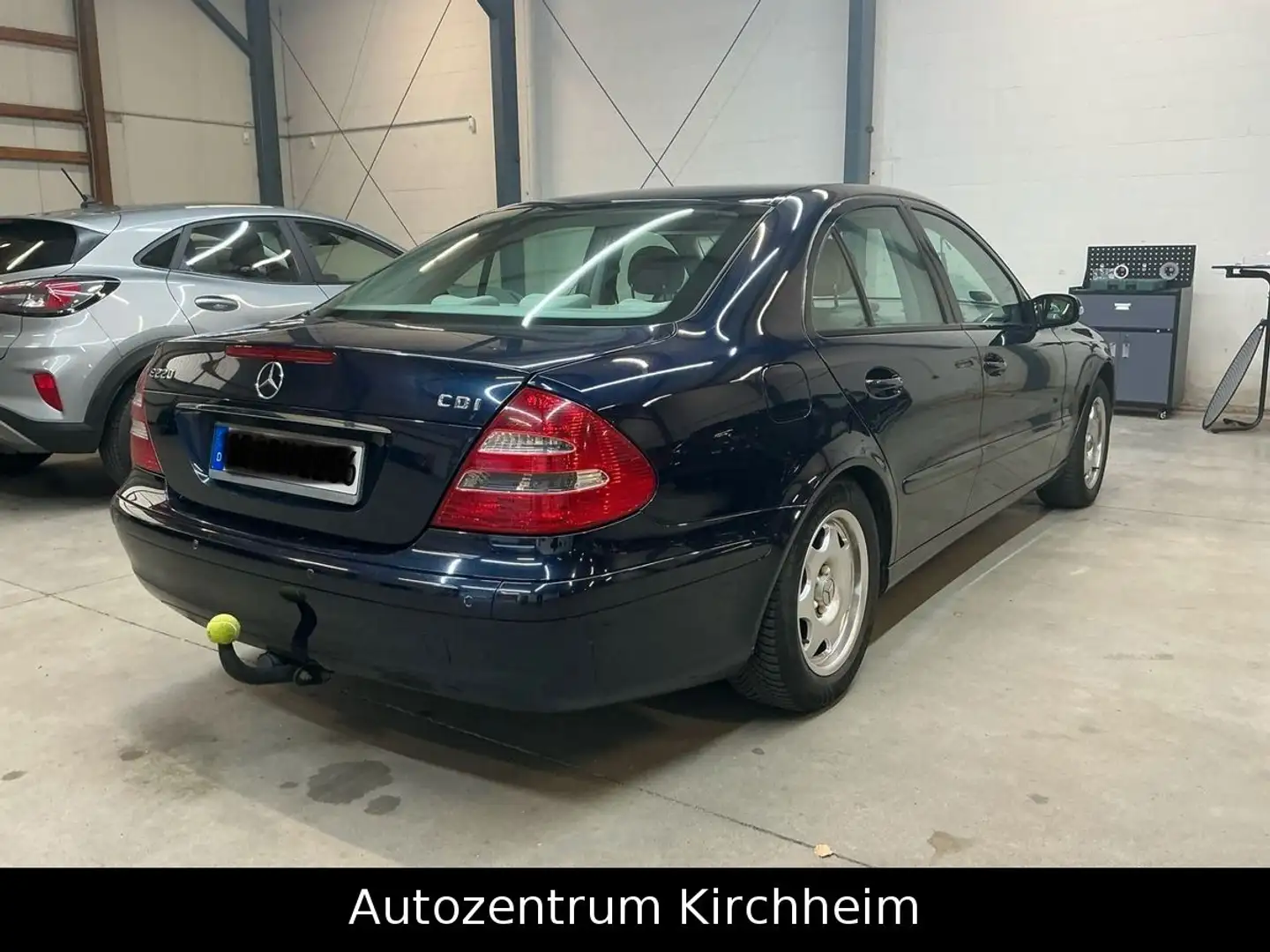 Mercedes-Benz E 220 CDI Limousine Azul - 2