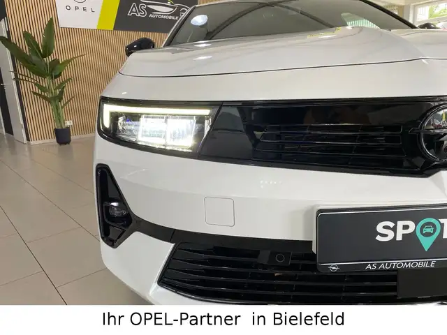 Opel Astra view 7