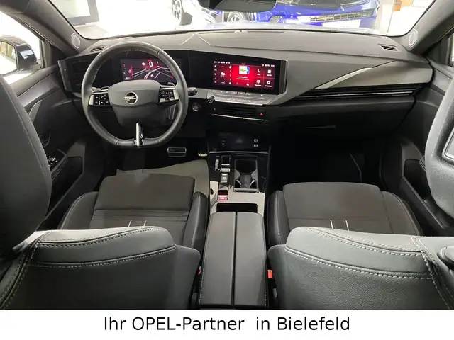Opel Astra view 13