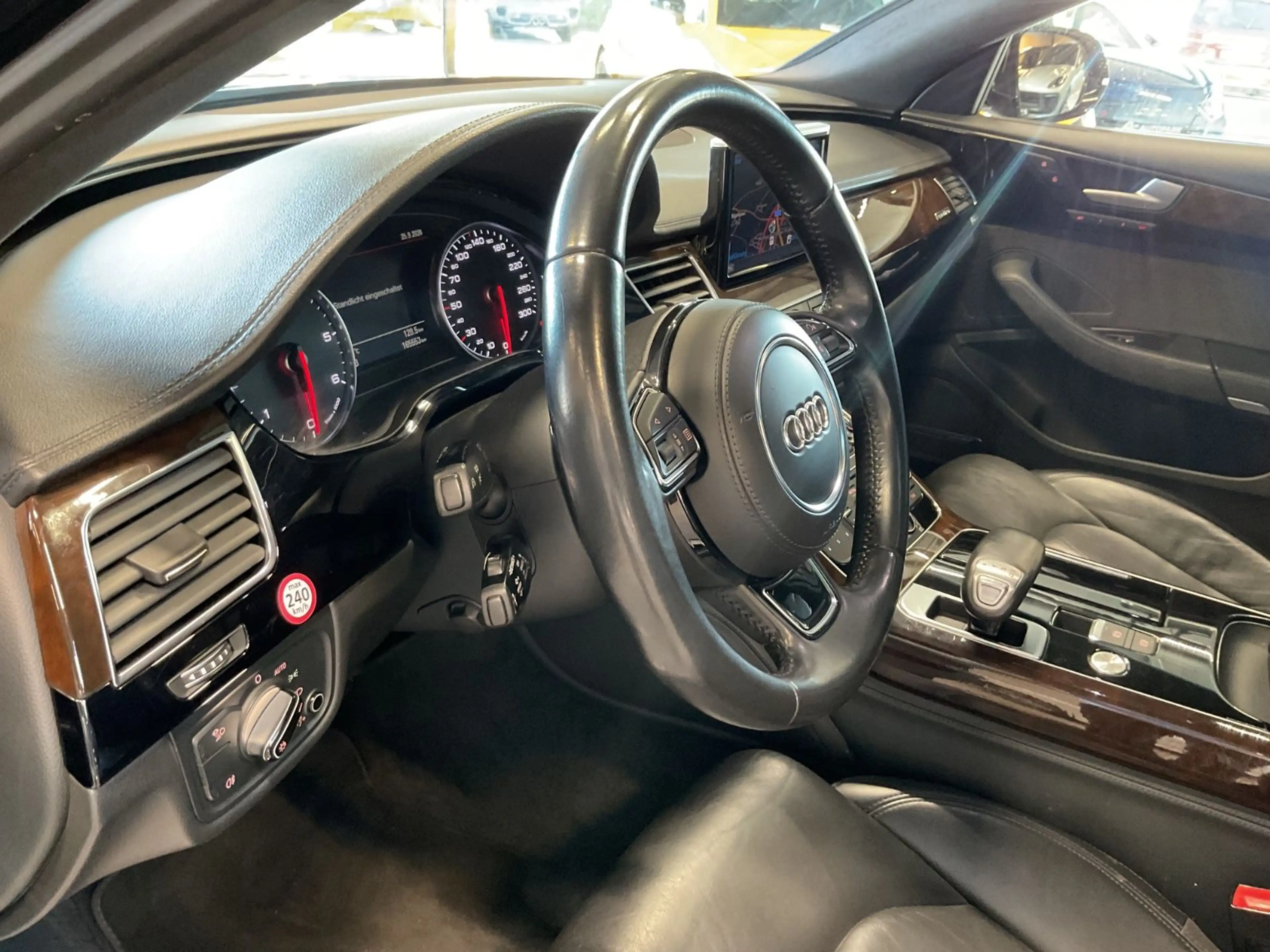 Audi A8 3.0 TDI qu. BOSE Leder LED Navi+ SD Standh. — photo 9