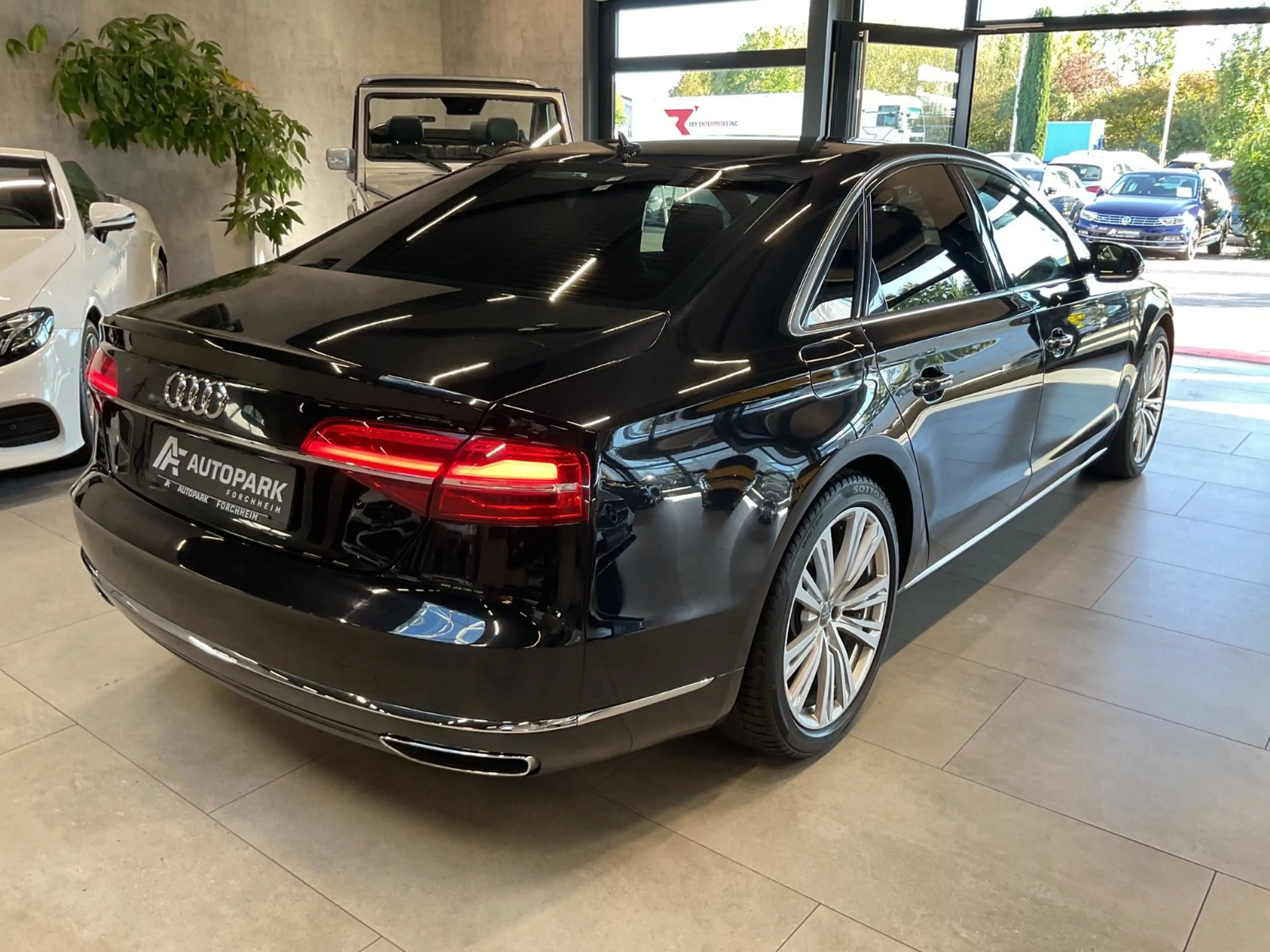 Audi A8 3.0 TDI qu. BOSE Leder LED Navi+ SD Standh. — photo 4