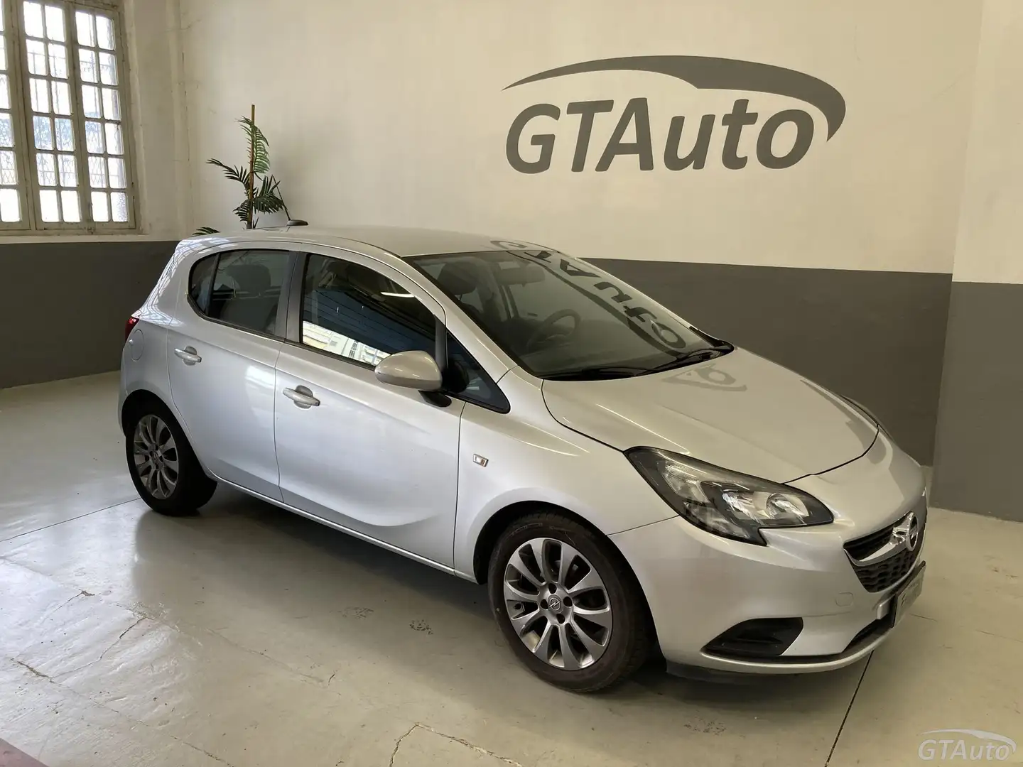 Opel Corsa Corsa 1.2 5 porte n-Joy adatta ai neopatentati Grigio - 1