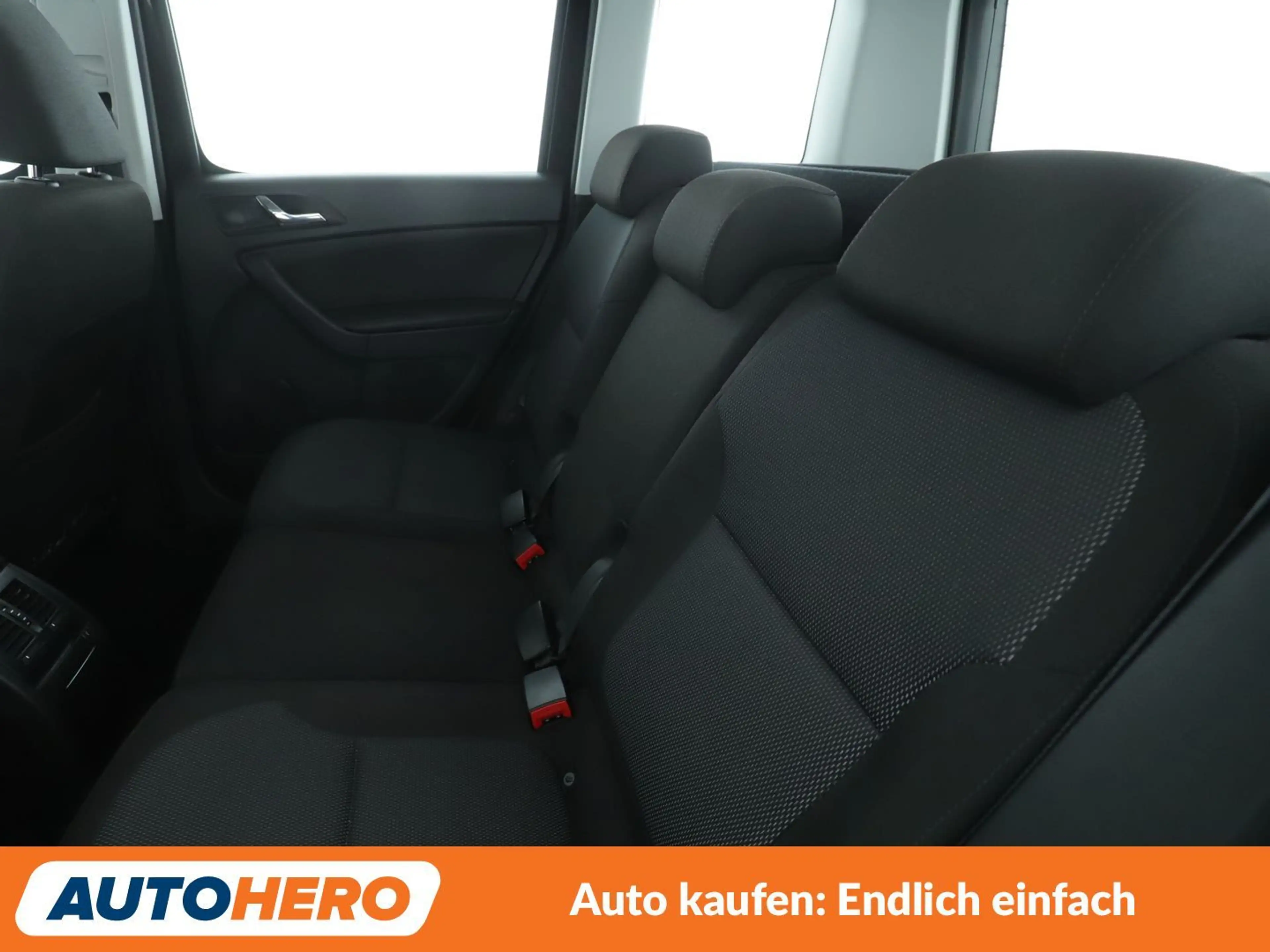 Skoda Yeti 1.2 TSI Ambition*NAVI*TEMPO*PDC*SHZ*ALU* — photo 14