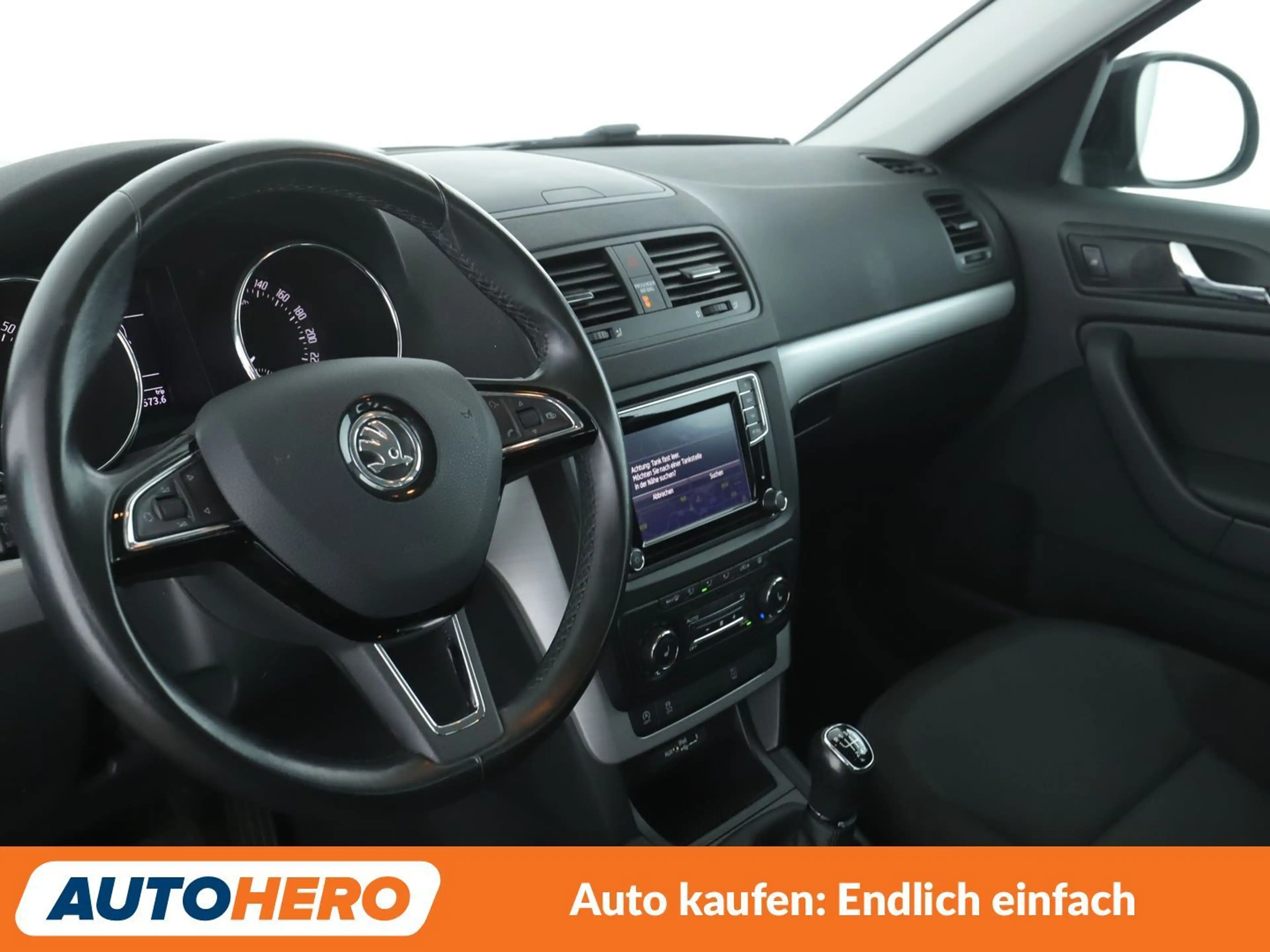 Skoda Yeti 1.2 TSI Ambition*NAVI*TEMPO*PDC*SHZ*ALU* — photo 11