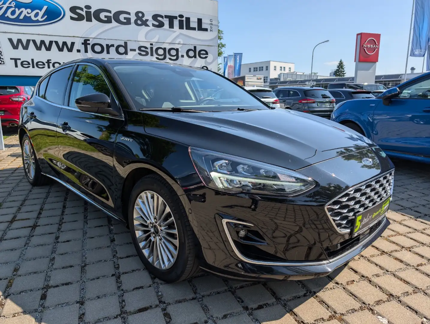 Ford Focus 1.5 Vignale AT PANO*LED*ACC*HUD*NAV*SHZ*TWA Schwarz - 1