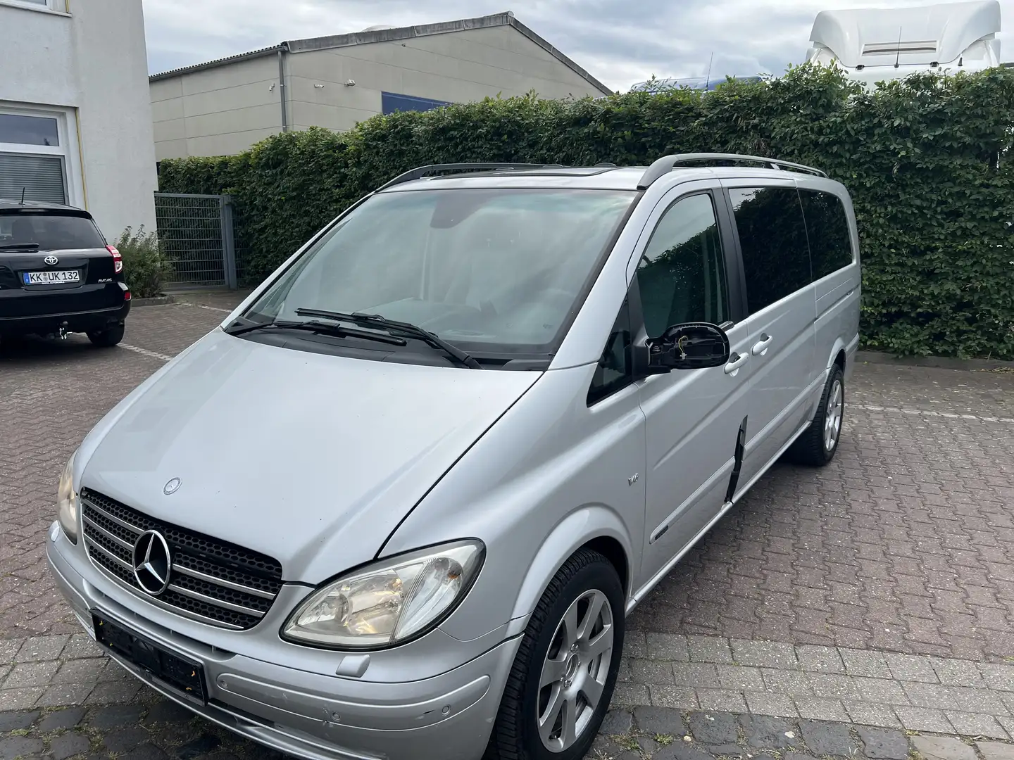 Mercedes-Benz Viano 3.0 CDI extralang Automatik,Panorama,Leder,Voll Argent - 1