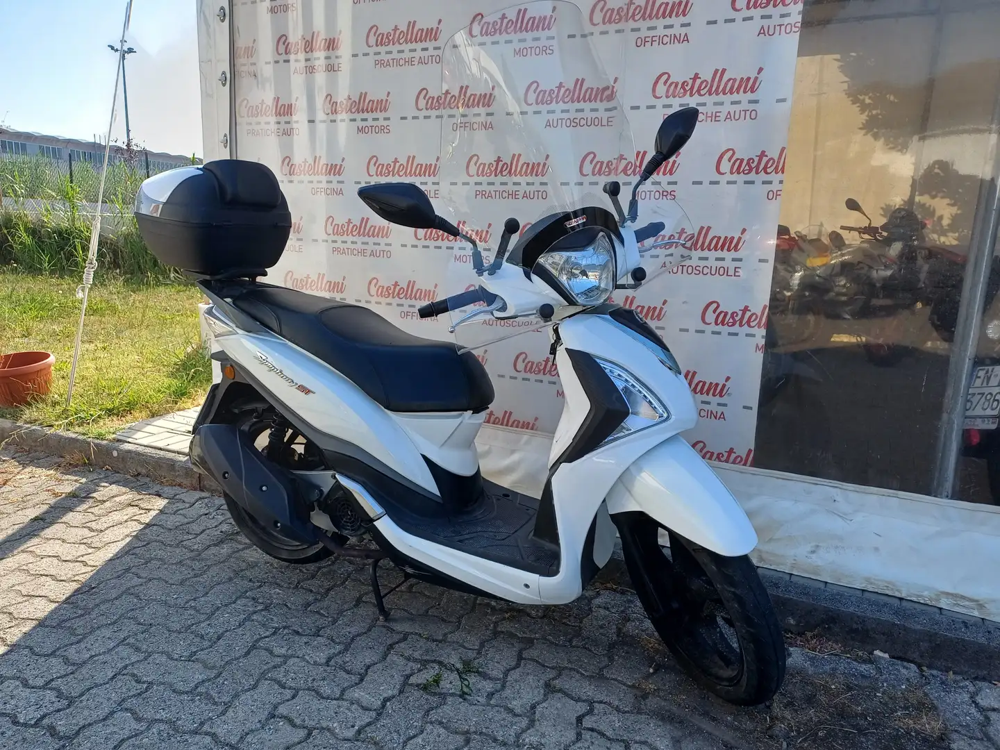 SYM Symphony 200 SYM Symphony ST 200 2019 Білий - 2