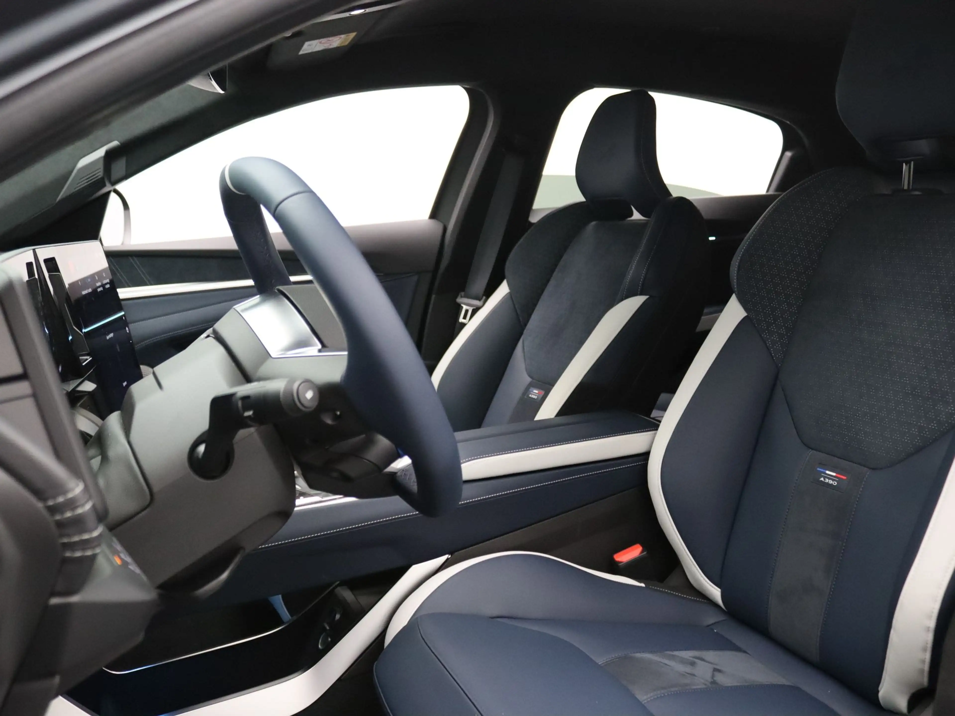 Alpine A390 GT 89kWh Devialet XtremeSound | 360° Camera | Pack — photo 5
