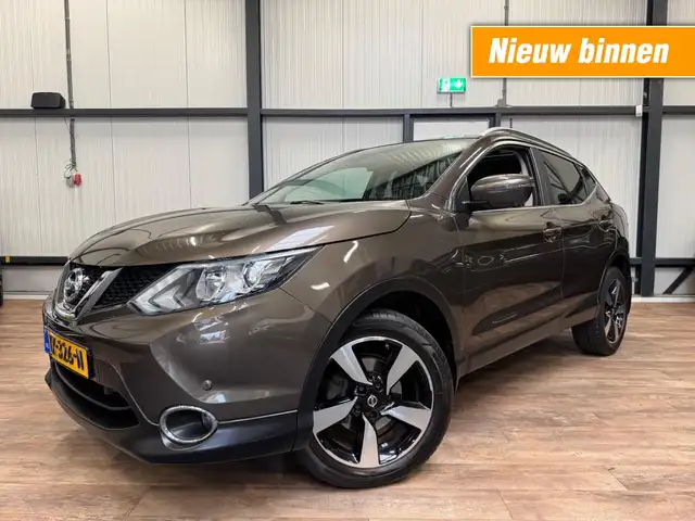 Nissan Qashqai 1.2 Connect Edition AUTOMAAT / PANORAMA-DAK / NAVI
