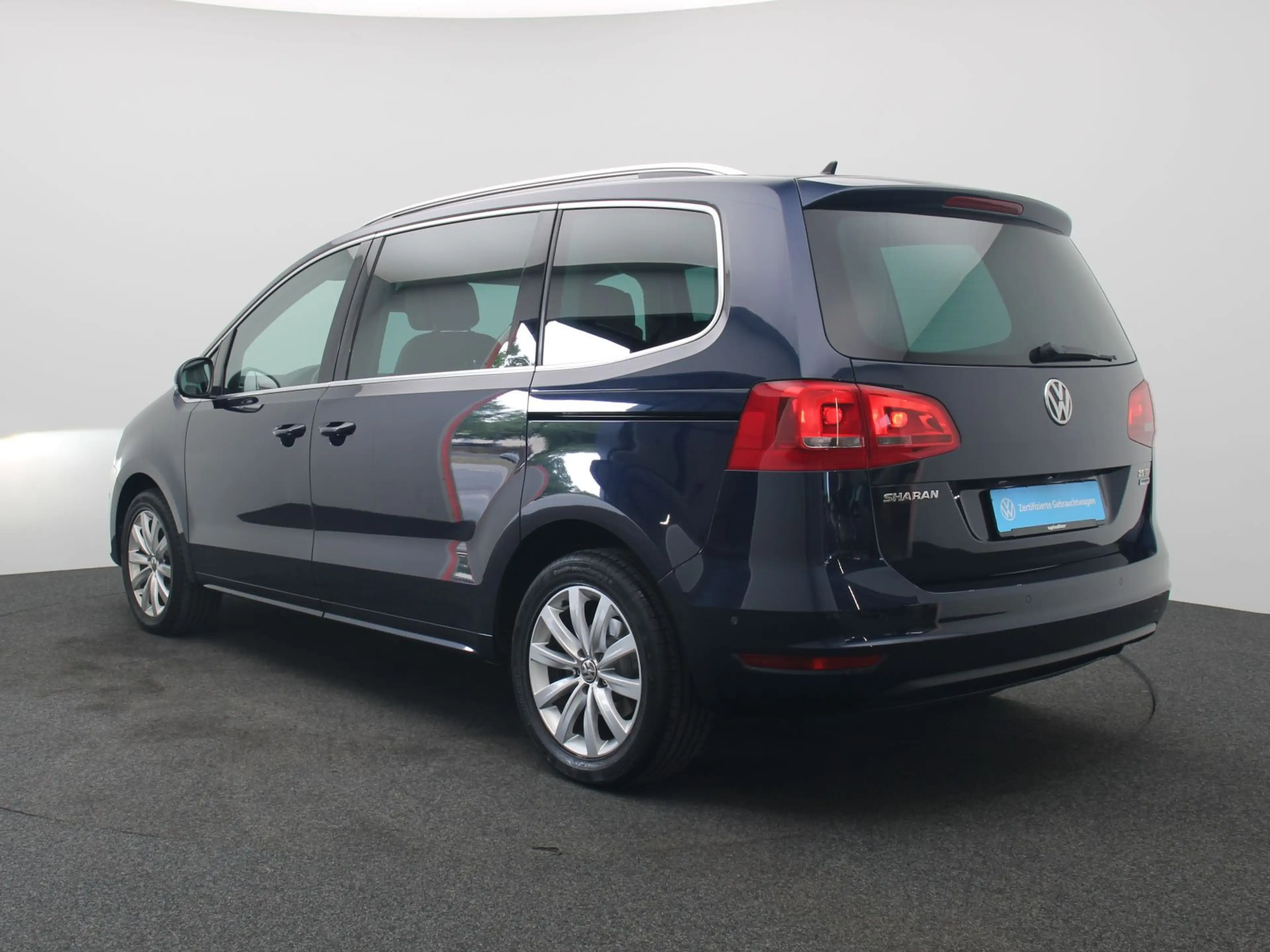 Volkswagen Sharan Highline 2.0 TDI DSG / 7-Sitze, SHZ — photo 4