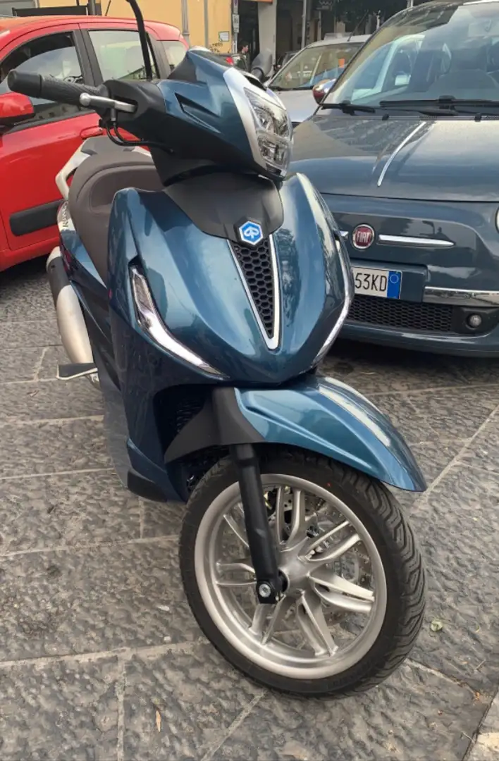 Piaggio Beverly 300 hpe - 1