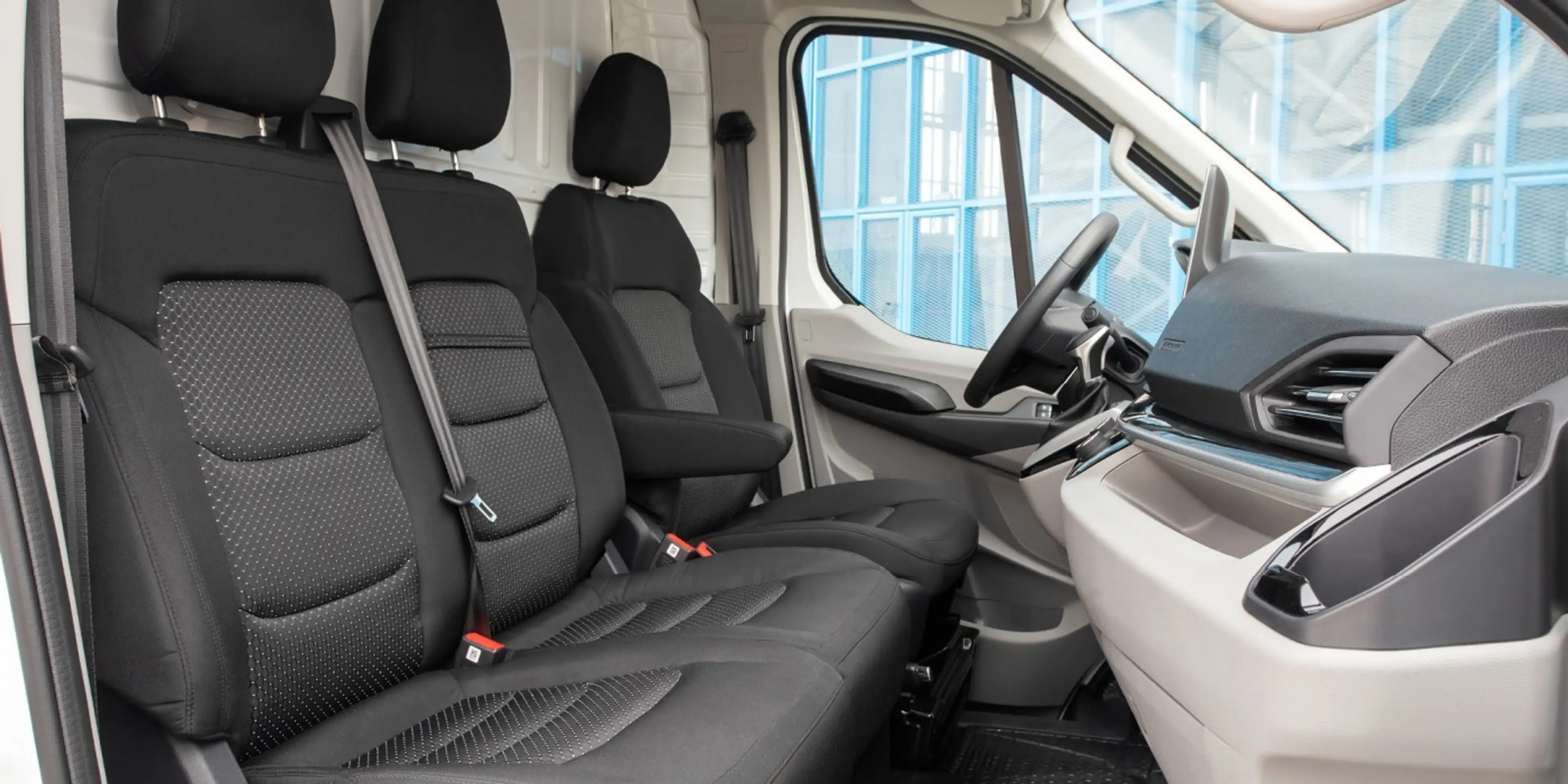Maxus eDeliver 9 SAIC | 77 kWh L3H2 N1 | Dubbel cabine | Uit voorra — photo 14