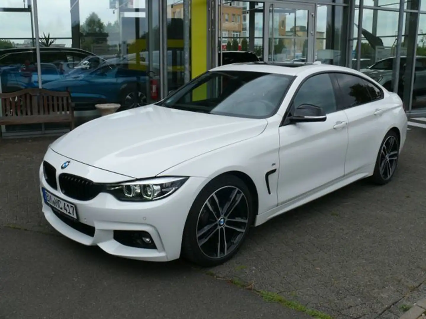 BMW 420 Baureihe 4 Gran Coupe M Paket Blanc - 1