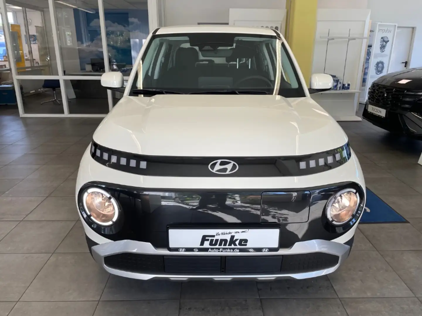 Hyundai Inster Elektro 85 kW FWD Select 49 kWh Navi ACC Apple Car Blanco - 2