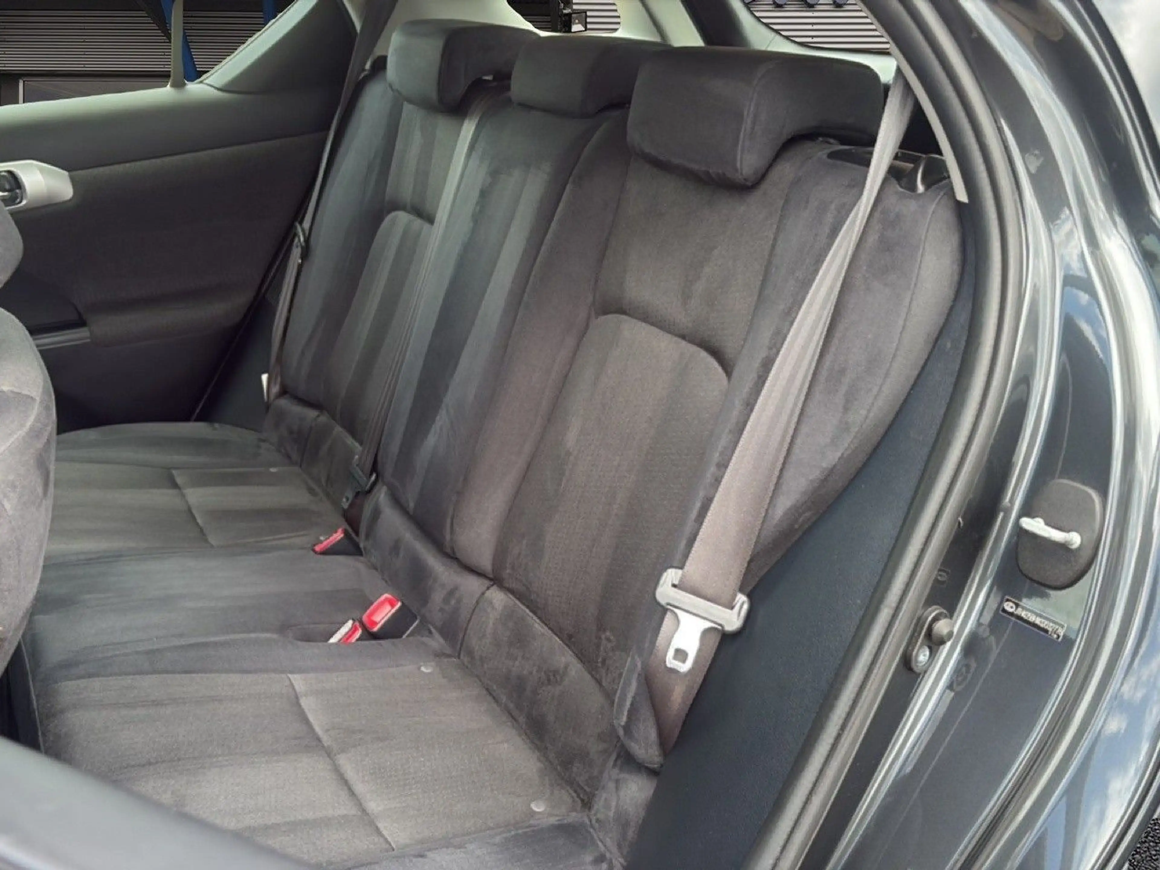Lexus CT 200h Executive Line — photo 12