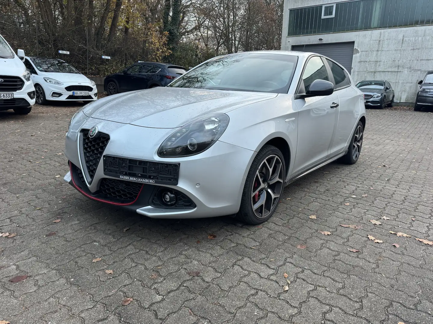 Alfa Romeo Giulietta Sport unter 19tkm, garantiert ! Silber - 2