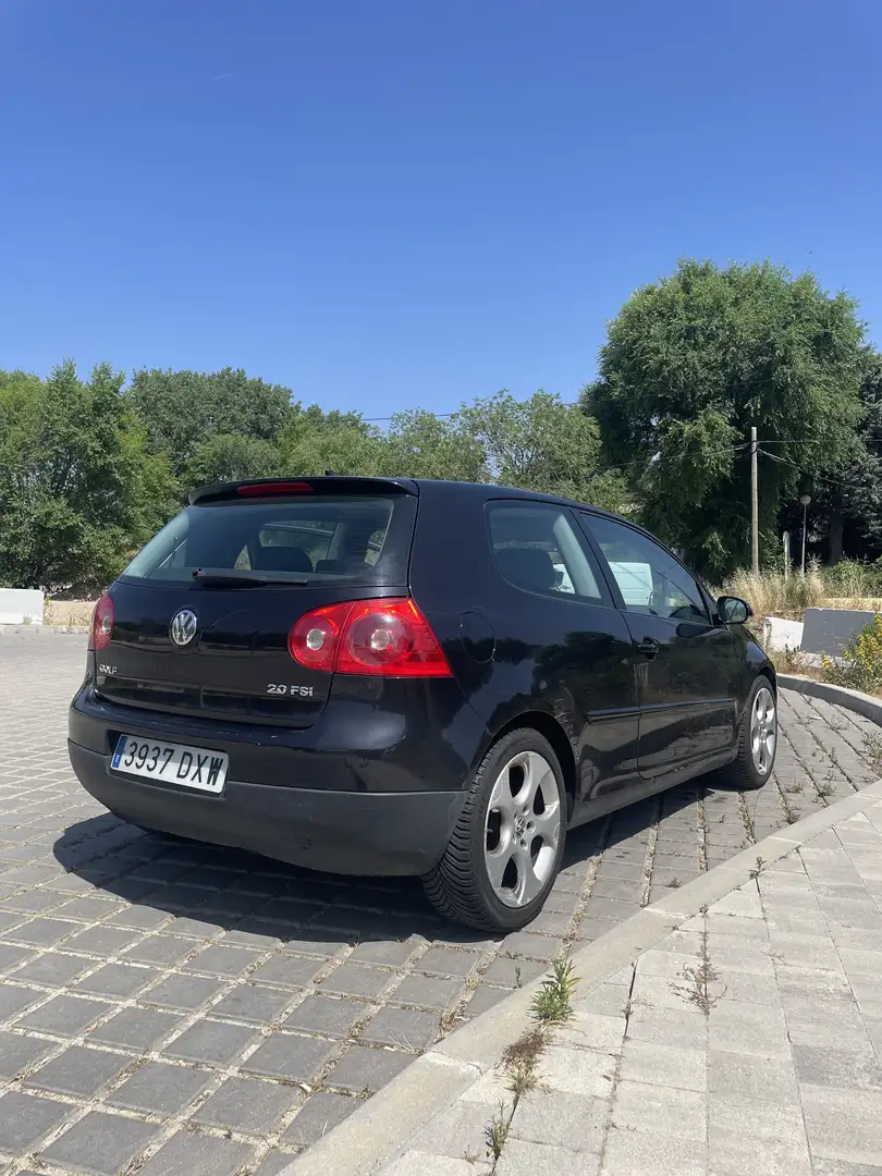 Volkswagen Golf 2.0 FSI Sportline - 1