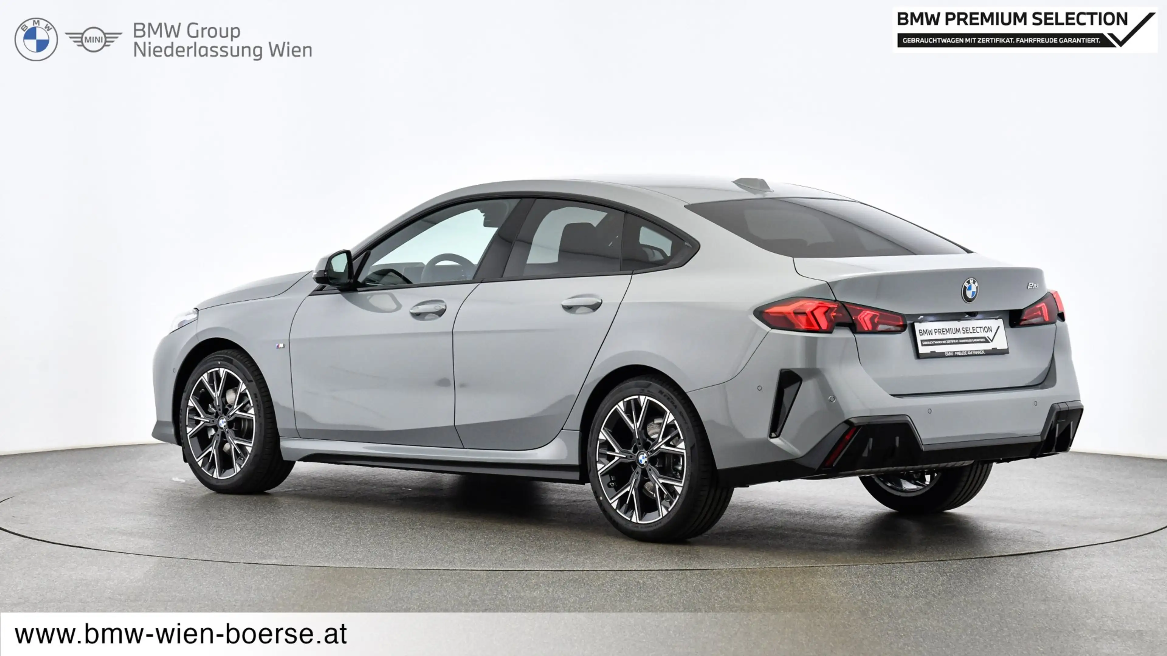 BMW 216 i — photo 2