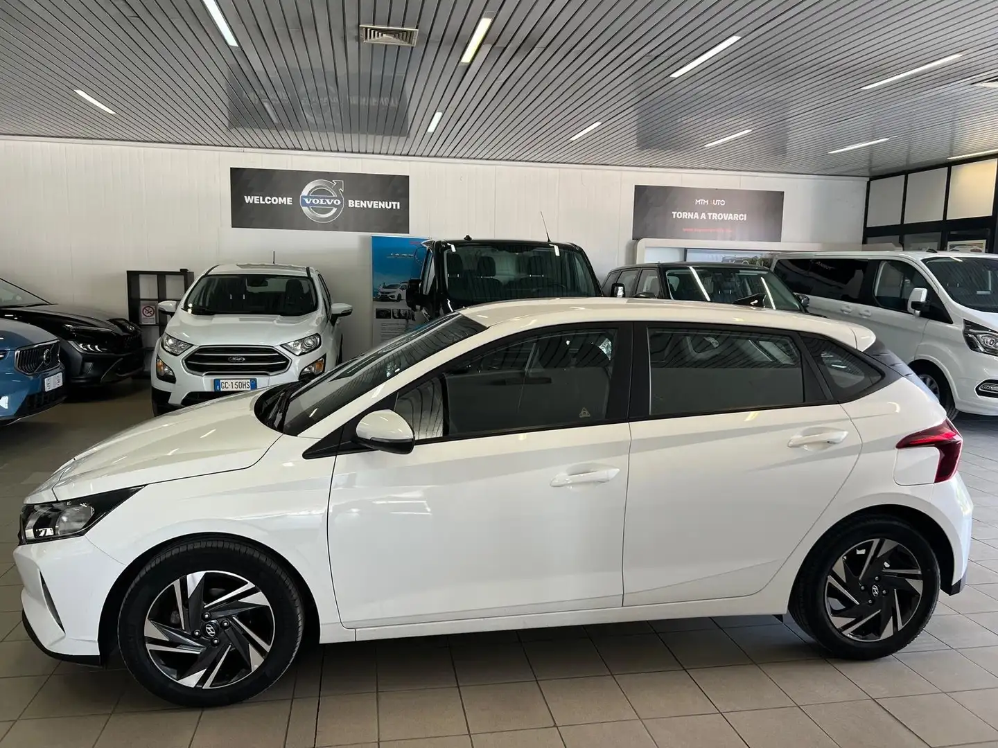 Hyundai i20 1.2 Mpi Benzina Connectline KM 39.000 Bianco - 2