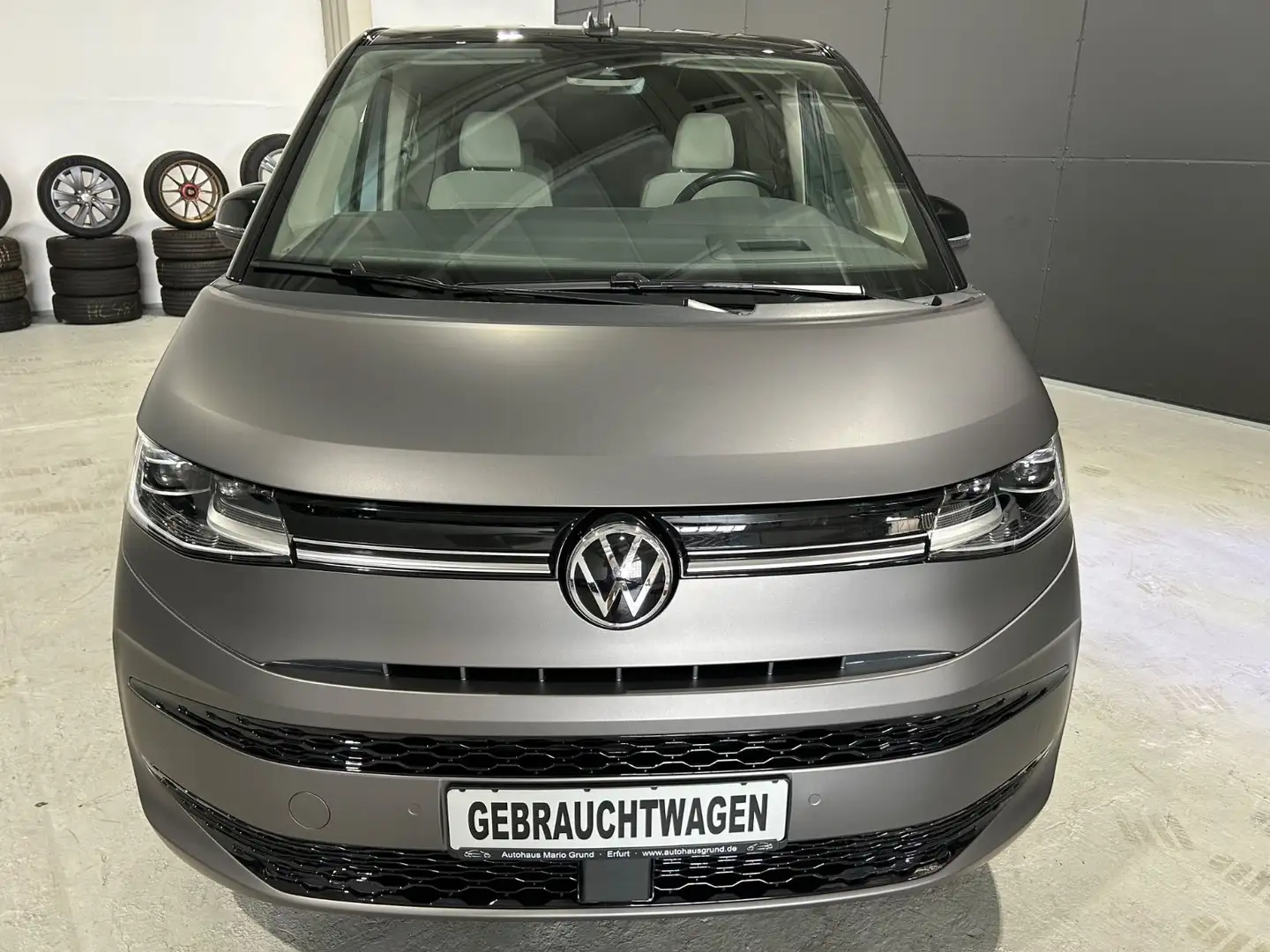 Volkswagen T7 Multivan 2.0 TDI Edition lang*LED*AHK*Navi* Grau - 2