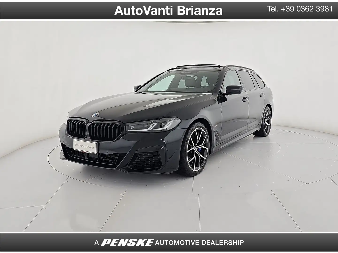 BMW 520 520d 48V xDrive Touring Msport Šedá - 1