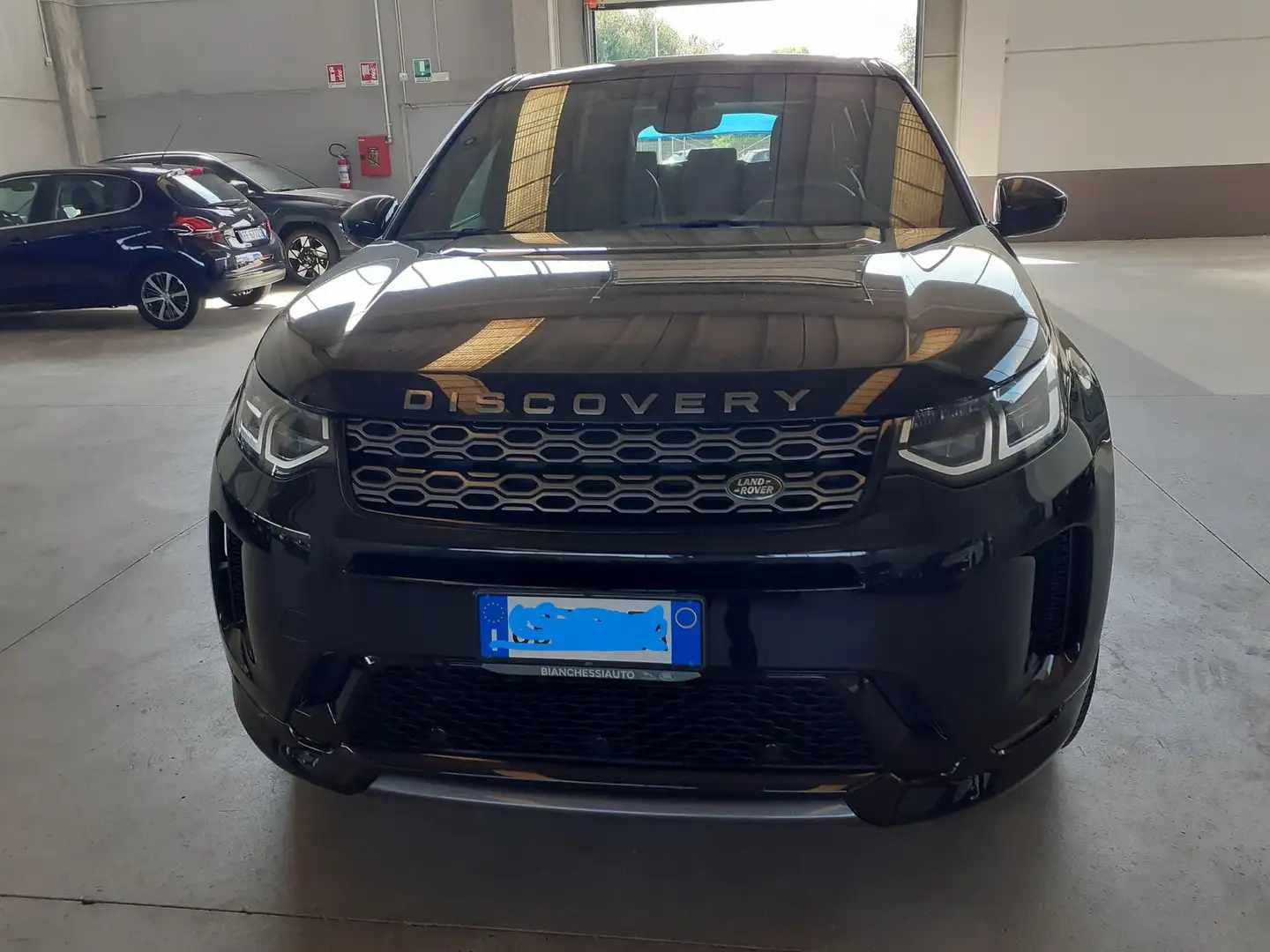 Land Rover Discovery Sport Discovery Sport 2.0D I4-L.Flw 150 CV AWD Auto R-D Zwart - 2