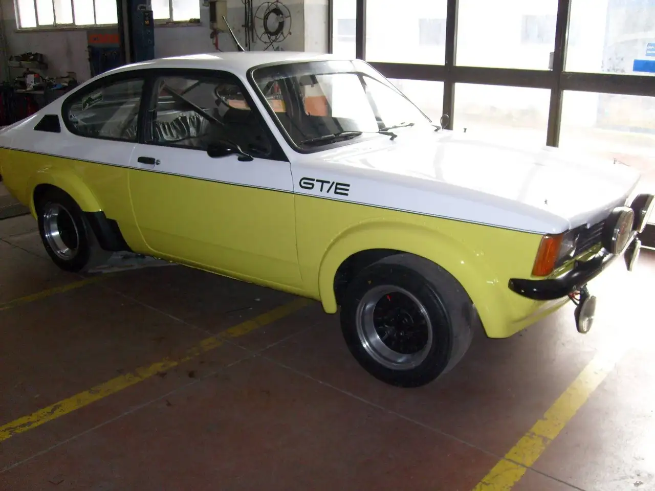 Opel Kadett 2.0 GT/E Gruppo 2, foto 11