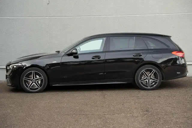 Mercedes-Benz C-Class view 5