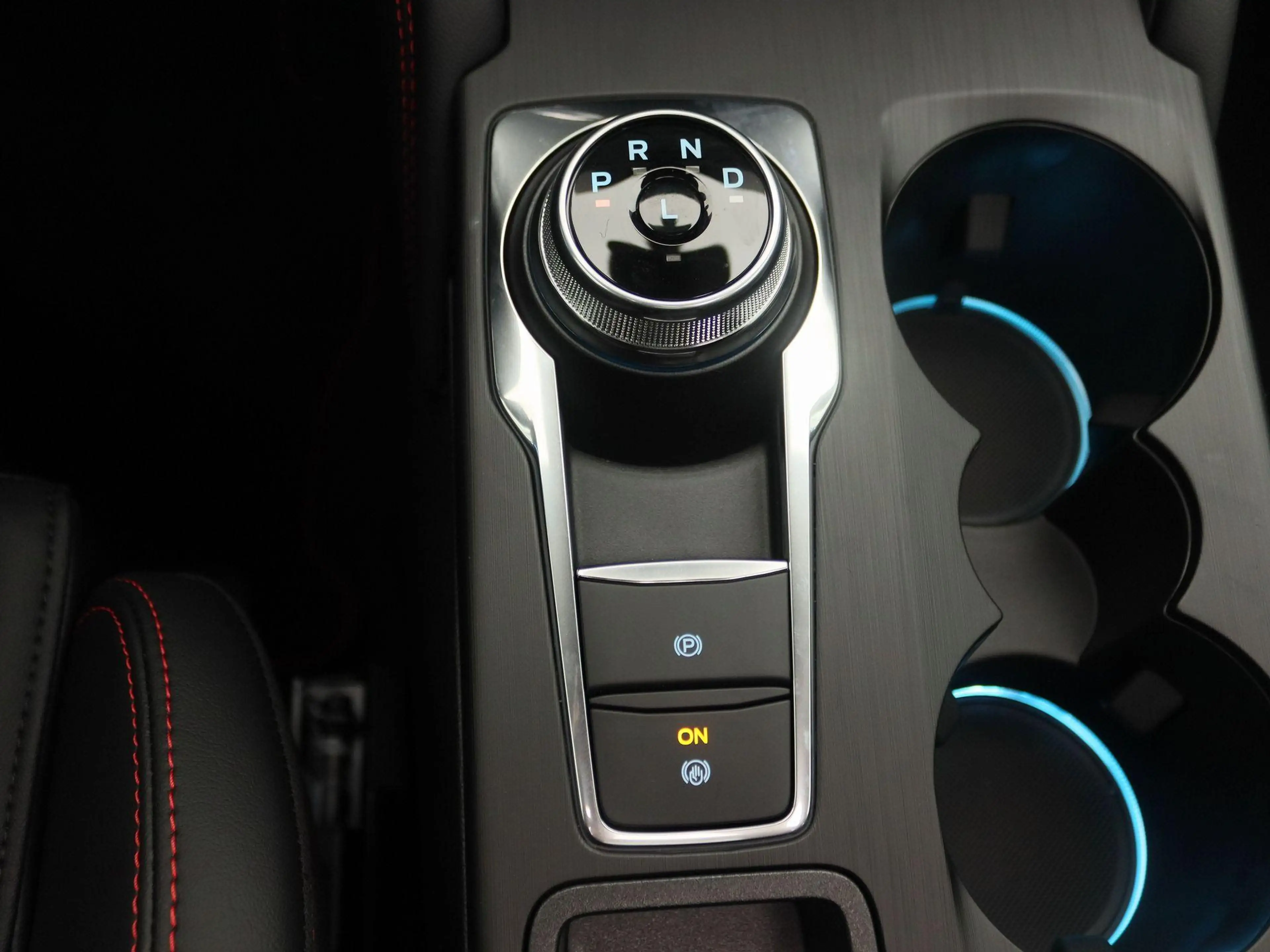 Ford Kuga 2.5 PHEV ST-Line X | Voorraad! | Pano | Elektrisch — photo 11
