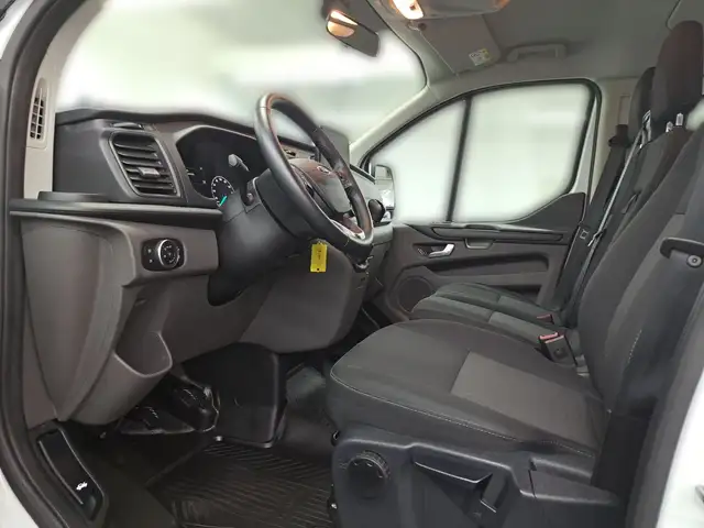 Ford Transit Custom view 8