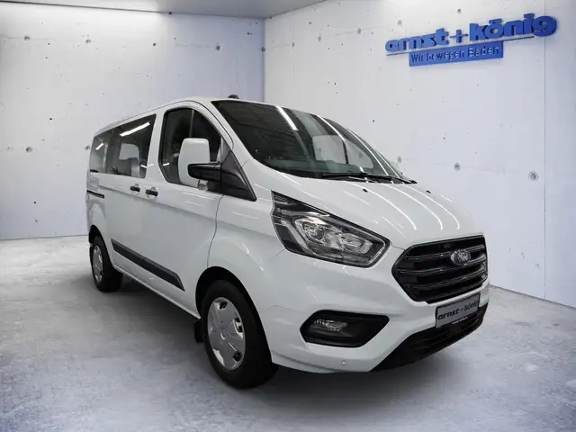Ford Transit Custom view 2
