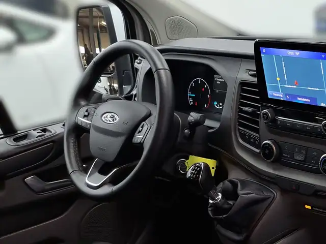 Ford Transit Custom view 10