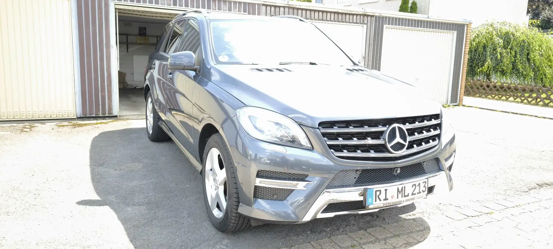 Mercedes-Benz ML 350 Mercedes-Benz ML350 CDI BlueTEC,4MATIC,AMG,AHK Grau - 1