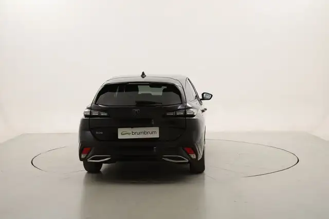 Peugeot 308 view 4